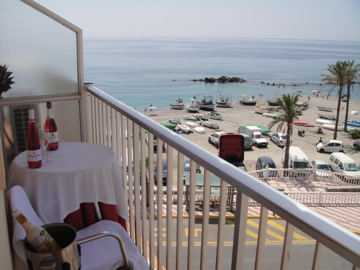 Hostal Costa Sol Castell de Ferro Exterior foto